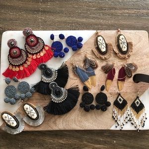 BOUTIQUE CLOSED-10 Pairs of trendy earrings